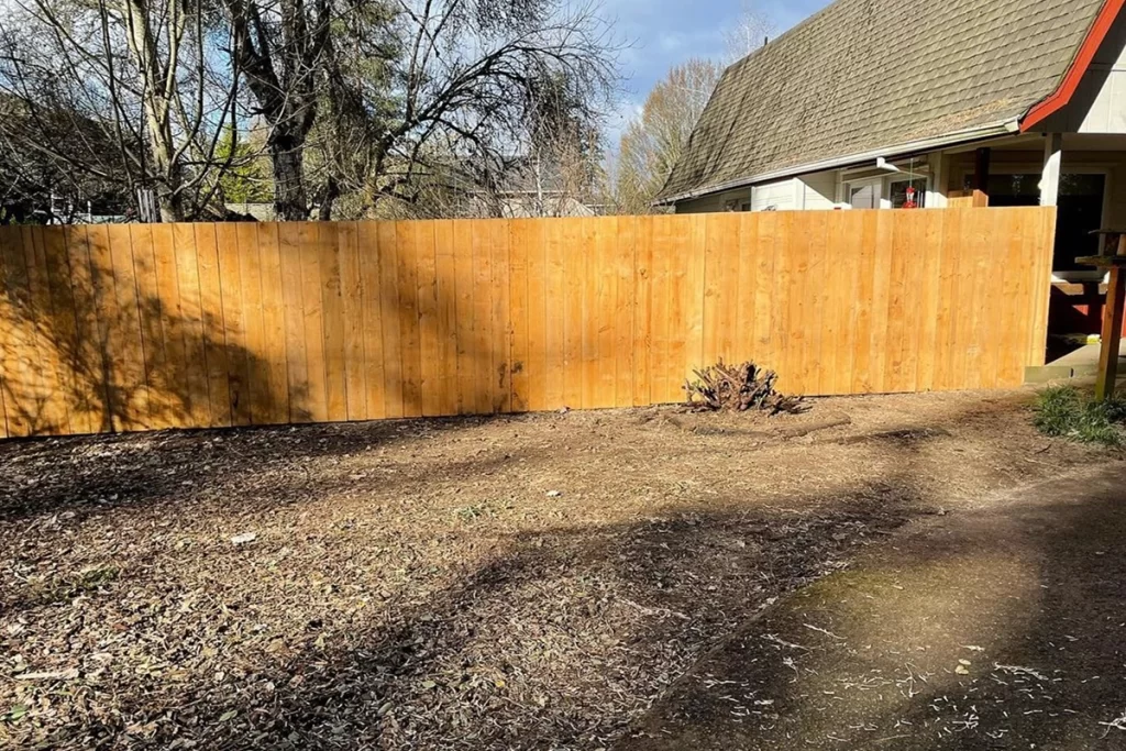 new-bright-and-clean-fence-after-photo
