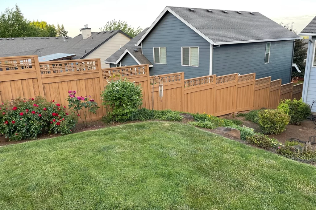 beautiful-new-fence-installed-along-property-line
